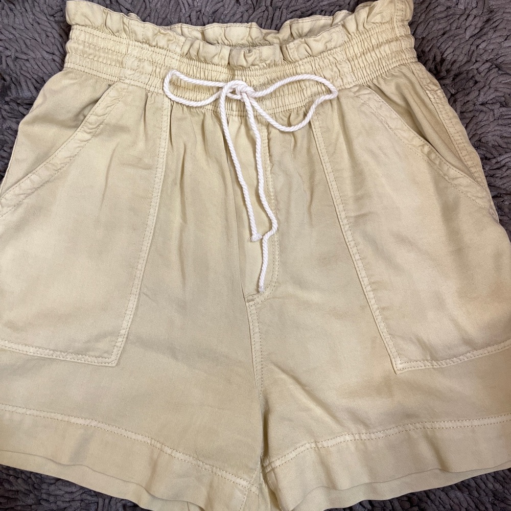 H&M Women’s Paper Bag High Waist Shorts Size Small